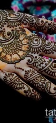 Fénykép Mehendi férfiakról a kezében - 18052017 - példa - 017 Mehendi férfiaknak kéznél