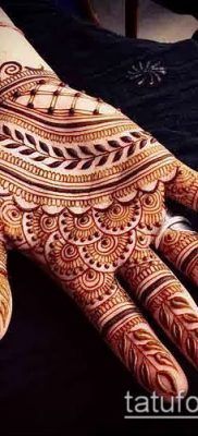 Fénykép Mehendi férfiakról kéznél - 18052017 - példa - 026 Mehendi férfiaknak kéznél