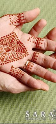 Fénykép Mehendi férfiakról a kezében - 18052017 - példa - 032 Mehendi férfiaknak kéznél