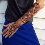 fotó Mehendi -től a könyökig 2018. 06. 24 -től №167 - Mehendi a könyökig -