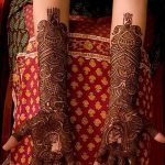 fotó Mehenditől a könyökig 2018.06.24 -től №049 - Mehenditől a könyökig -