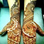 fotó Mehenditől a könyökig 2018.06.24 -től №054 - Mehenditől a könyökig -