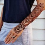 fotó Mehenditől a könyökig 2018.06.24 -től №092 - Mehenditől a könyökig -