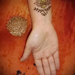 Снимка на лотос Mehendi - 04062017 - пример - 043 Mehendi lotus