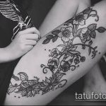 Снимка на Mehendi на бедрото (татуировка) (стойност) - примерна рисунка - 032