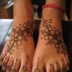 рисувана с къна на крака - опции за временна татуировка с къна на 05082016 1106 tatufoto.ru