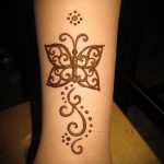 мехенди на крака пеперуда - опции за временна татуировка с къна от 05082016 1128 tatufoto.ru