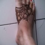 рисуване с къна на крака - опции за временна татуировка с къна от 05082016 5277 tatufoto.ru