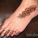 dessins au henné sur la lumière du pied - вариации sur un tatouage au henné temporaire 05082016 2008 tatufoto.ru