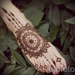 мандала mehendi sur sa jambe - опции за tatouage au henné temporaire sur 05082016 1030 tatufoto.ru