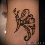mehendi a peed Butterfly - options pour tatouage au henné temporaire sur 05082016 1031 tatufoto.com