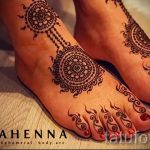 mehendi auf ihren Zehen - Optionen für temporäre Henna -Tattoo auf 05082016 1047 tatufoto.ru