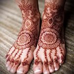 mehendi sur leurs orteils - options pour tatouage au henné temporaire sur 05082016 2092 tatufoto.com