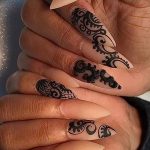 Снимка на Mehendi върху ноктите от 04.08.2018 №197 - Mehendi върху ноктите -