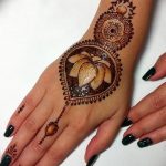 Снимка на Mehendi върху ноктите от 04.08.2018 №193 - Mehendi върху ноктите -