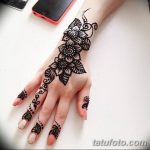 Снимка на Mehendi върху ноктите от 04.08.2018 №131 - Mehendi върху ноктите -