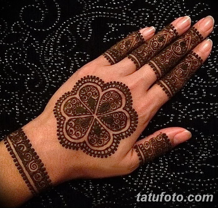 снимка на Мехенди на пръсти на 26.12.2017 г. №005 - Мехенди на пръсти на Хан -