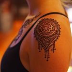 снимка на Mehendi на рамото (къна) от 24.06.2018 №064 - Mehendi на рамото -