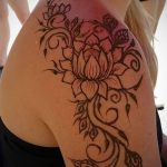 снимка на Mehendi на рамото (къна) от 24.06.2018 №003 - Mehendi на рамото -