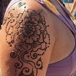 снимка на Mehendi на рамото (къна) от 24.06.2018 №104 - Mehendi на рамото -