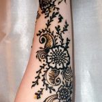 fotó Mehendi -ről az alkaron, kelt 2017.10.28. 103. szám - Mehendi az alkaron -