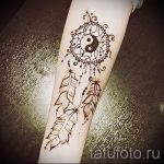 mehendi sur la main Dreamcatcher - Снимка henné temporaire tatouage 2146 tatufoto.ru