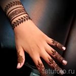 гривна mehendi sur son de bras - Снимка henné tatouage temporaire 1163 tatufoto.ru