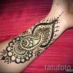 mehendi Tätowierung auf seinem Arm Foto - Снимка на temporäre Henna -Tattoo 1186 tatufoto.ru