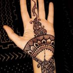 снимки на мехенди на ръце - снимка на временна татуировка с къна 1201 tatufoto.ru
