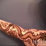 мехенди дракон на ръка - снимка на временна татуировка с къна 1212 tatufoto.ru