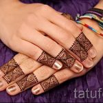 мехенди на пръстите - снимка на временна татуировка с къна 1232 tatufoto.ru