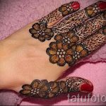 мехенди на пръстите - снимка на временна татуировка с къна 4235 tatufoto.ru