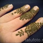 мехенди на пръстите - снимка на временна татуировка с къна 11242 tatufoto.ru