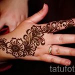 мехенди под ръка у дома - снимка на временна татуировка с къна 4276 tatufoto.ru
