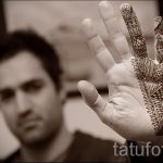 мехенди на ръката за мъже - снимка на временна татуировка с къна 2301 tatufoto.ru