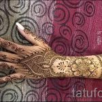 мехенди корона на ръка - снимка на временна татуировка с къна 1334 tatufoto.ru
