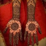 мехенди мандала на ръка - снимка на временна татуировка с къна 10386 tatufoto.ru