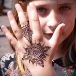 mehendi a portée de main pour les enfants - снимка henné tatouage temporaire 1015 tatufoto.ru