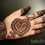 мехенди на детска ръка - снимка на временна татуировка с къна 1407 tatufoto.ru