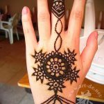 мехенди на ръка рисунка - снимка на временна татуировка с къна 1413 tatufoto.ru