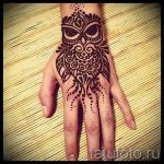 мехенди на ръката на бухал - снимка на временна татуировка с къна 1419 tatufoto.ru