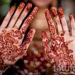 mehendi an den Händen von zwei Снимки - Снимки временни Henna -Tattoo 1020 tatufoto.ru