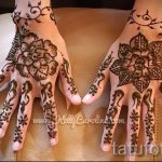 мехенди цвете на ръка - снимка на временна татуировка с къна 7447 tatufoto.ru