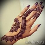 рисунки на мехенди на ръката - снимка на временна татуировка с къна 7467 tatufoto.ru