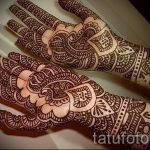 рисунки на мехенди на ръката - снимка на временна татуировка с къна 10470 tatufoto.ru