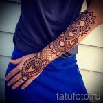 Татуировка Mehendi на ръка - снимка на временна татуировка с къна 1476 tatufoto.ru