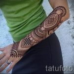 Татуировка Mehendi на ръка - снимка на временна татуировка с къна 1480 tatufoto.ru