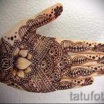 mehendi auf der Hand Lotus - eine temporäre Henna -Tattoo Foto 1030 tatufoto.ru