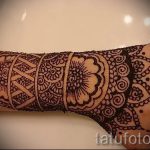 mehendi auf einer Hand Снимка за Mädchen - eine temporäre Henna -Tattoo Foto 2046 tatufoto.ru