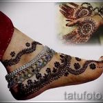 mehendi auf ihrer Hand und Fuß - eine temporäre Henna -Tattoo Foto 1069 tatufoto.ru